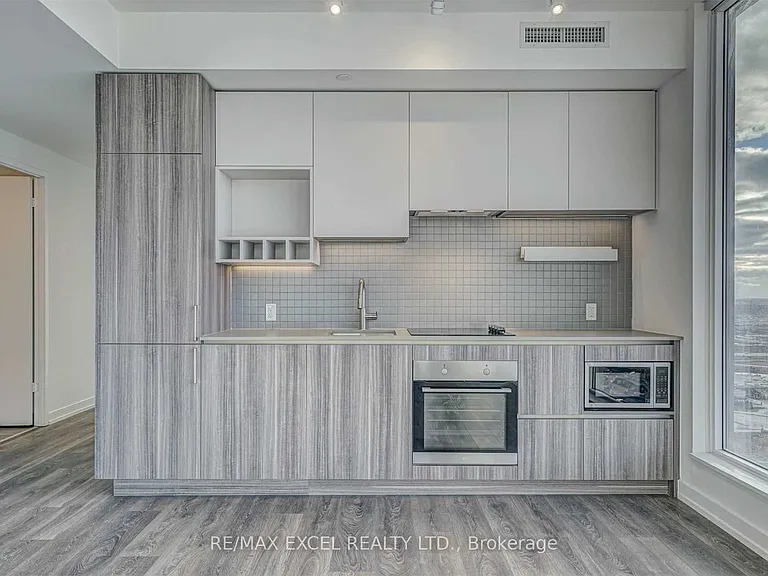 5 Buttermill Ave #4910 — Photo 3