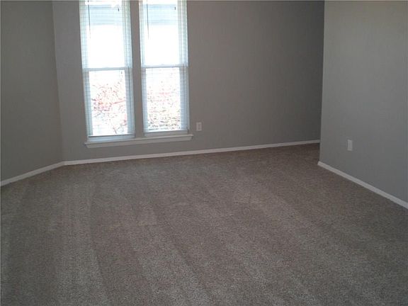5th image of 4020 Holland Ave APT 210