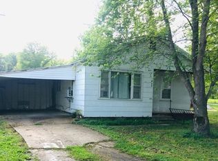 1413 Pine St, Seneca, MO 64865
