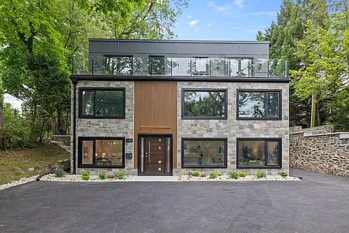 354 Winding Way Photo 1