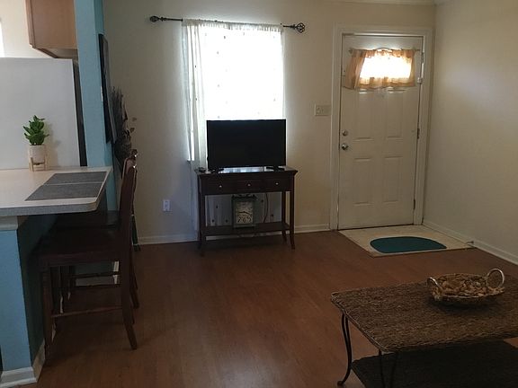3rd image of 1516 Aztec Ave APT 206