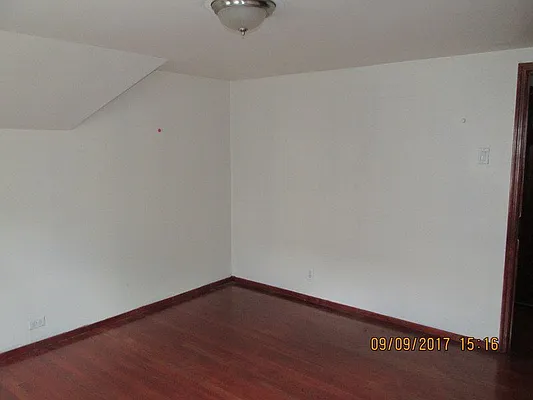 Rented by Windsor Homes Realty Corp | media 14