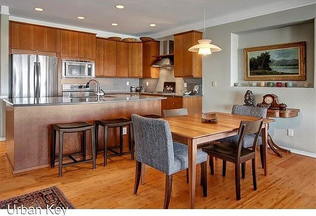 1st image of 2349 Fauntleroy Ave SW #601