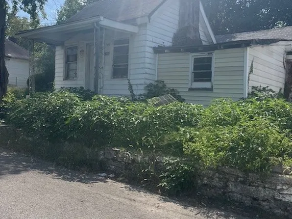 1028 Bridge St, Columbia, TN 38401