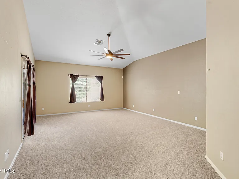 4335 E Fox Cir — Photo 35