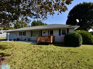 128 Pilling Dr, Fonda, NY 12068