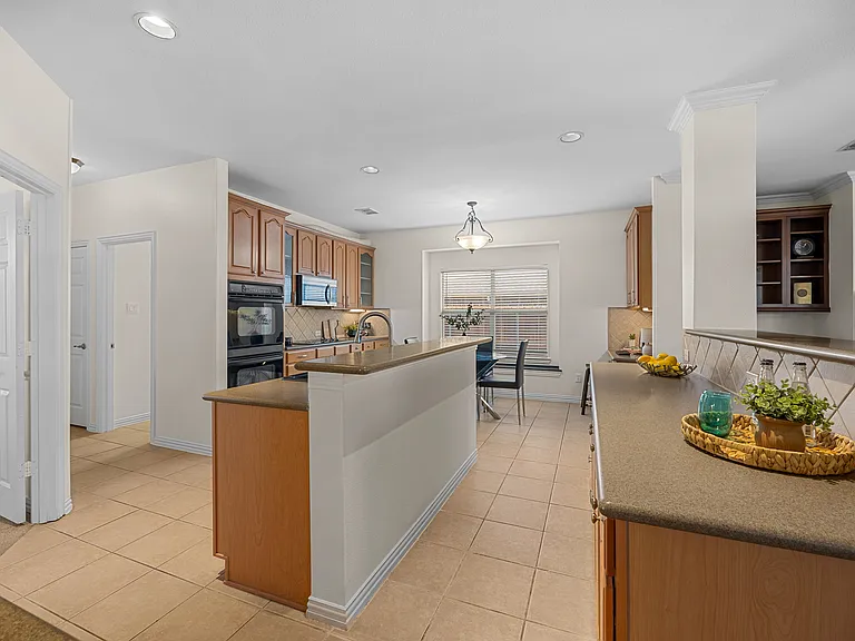 9720 Zembriski Dr — Photo 17