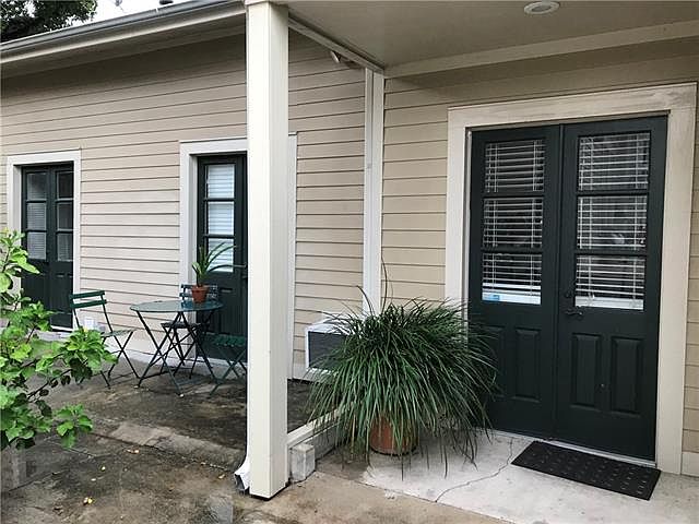 1st image of 1010 Delachaise St