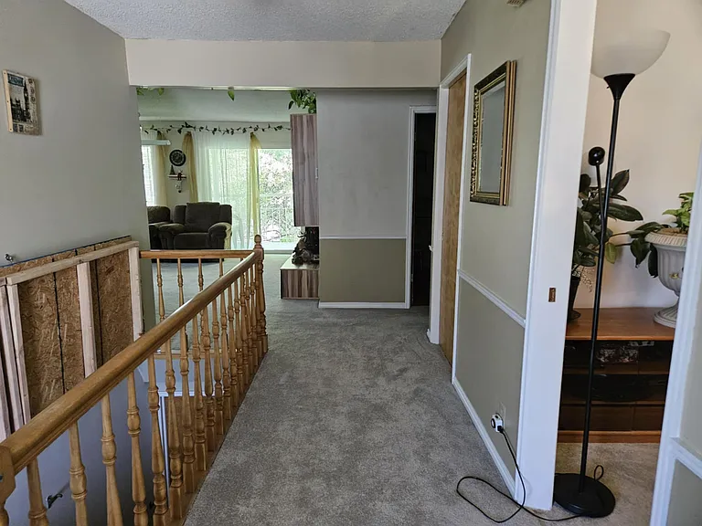 1465 E Spring Ln — Photo 6
