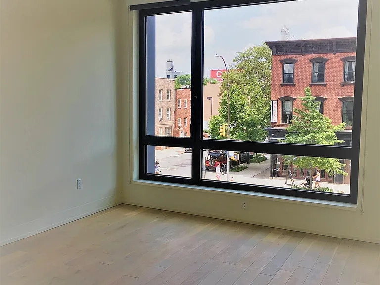 550 Vanderbilt Ave #210 — Photo 7