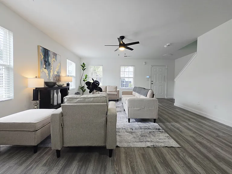 2529 Piering Dr — Photo 17