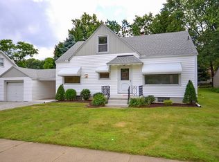 455 Massillon Rd, Akron, OH 44306