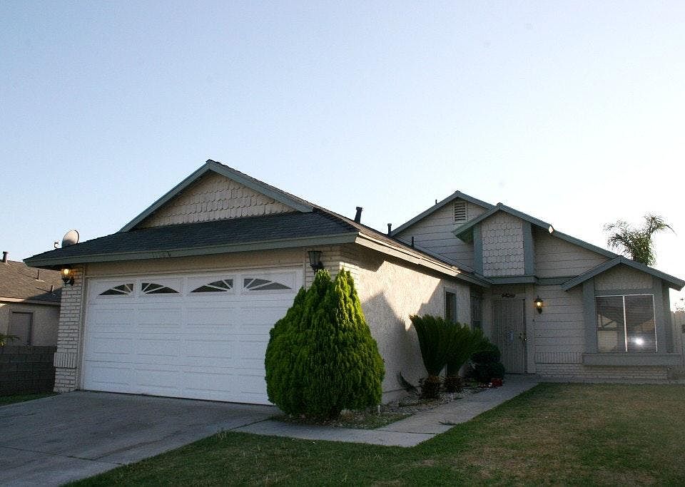 1st image of 11782 Oakwood Dr