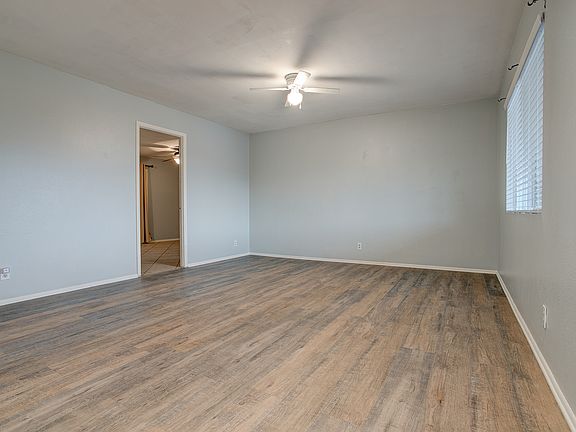 5th image of 3417 W Marlette Ave