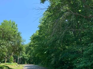 Woodland Ave, Ave, WI 53022