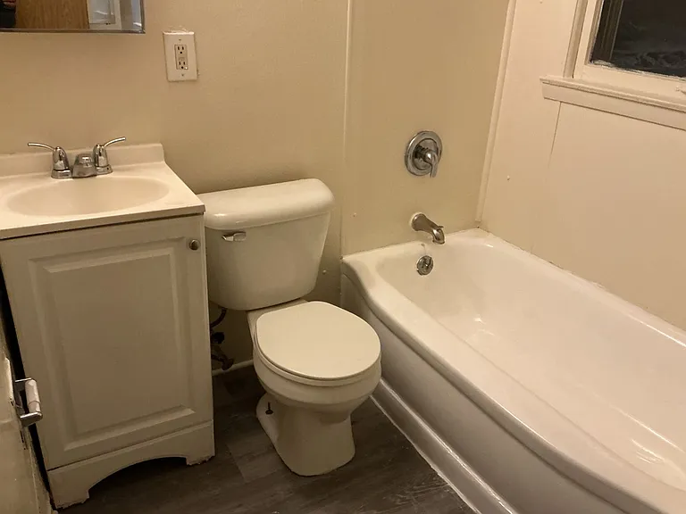 4334 W Villard Ave — Photo 2