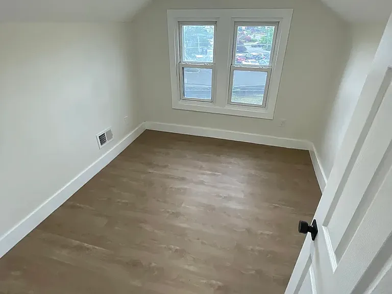 352 Bergen St #2D — Photo 4