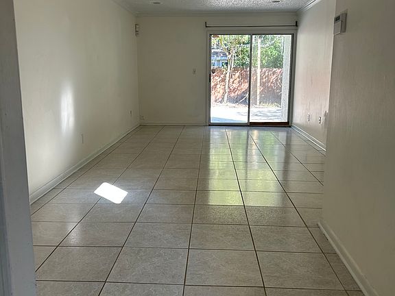 5th image of 2941 Cherokee Ave APT 6