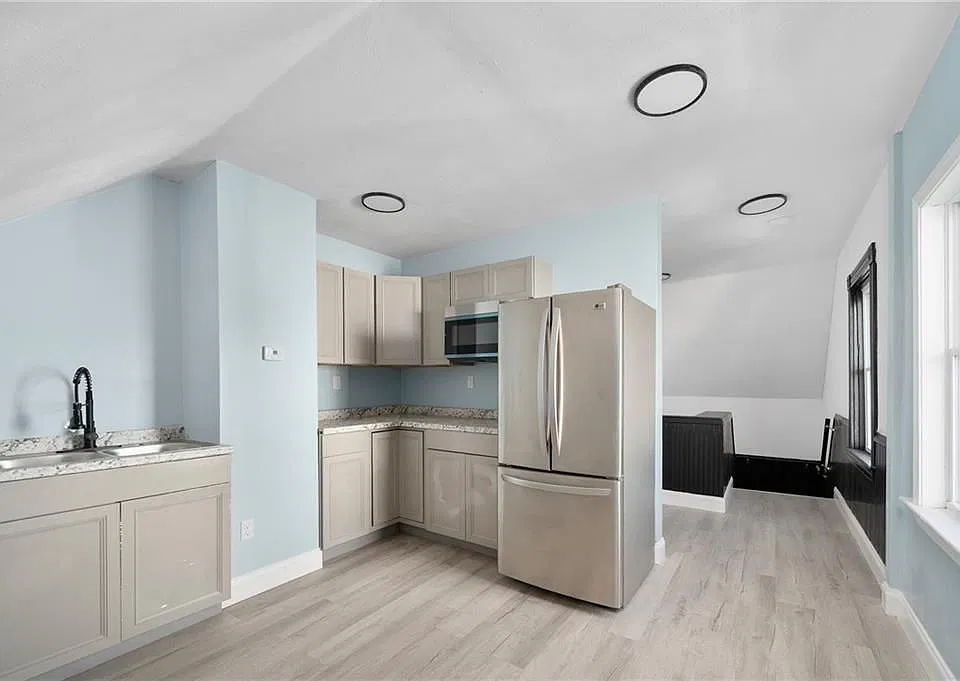 67 Tanner St #3