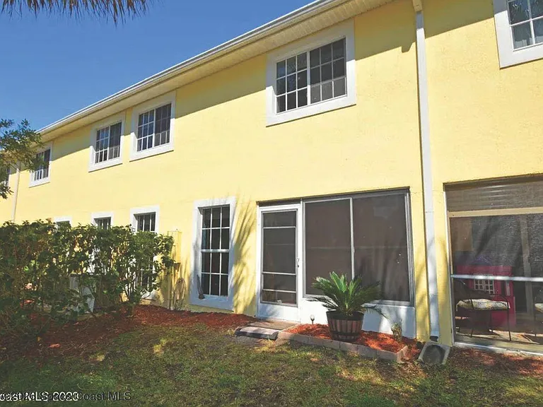400 Yellow Tail Ln #101 — Photo 2