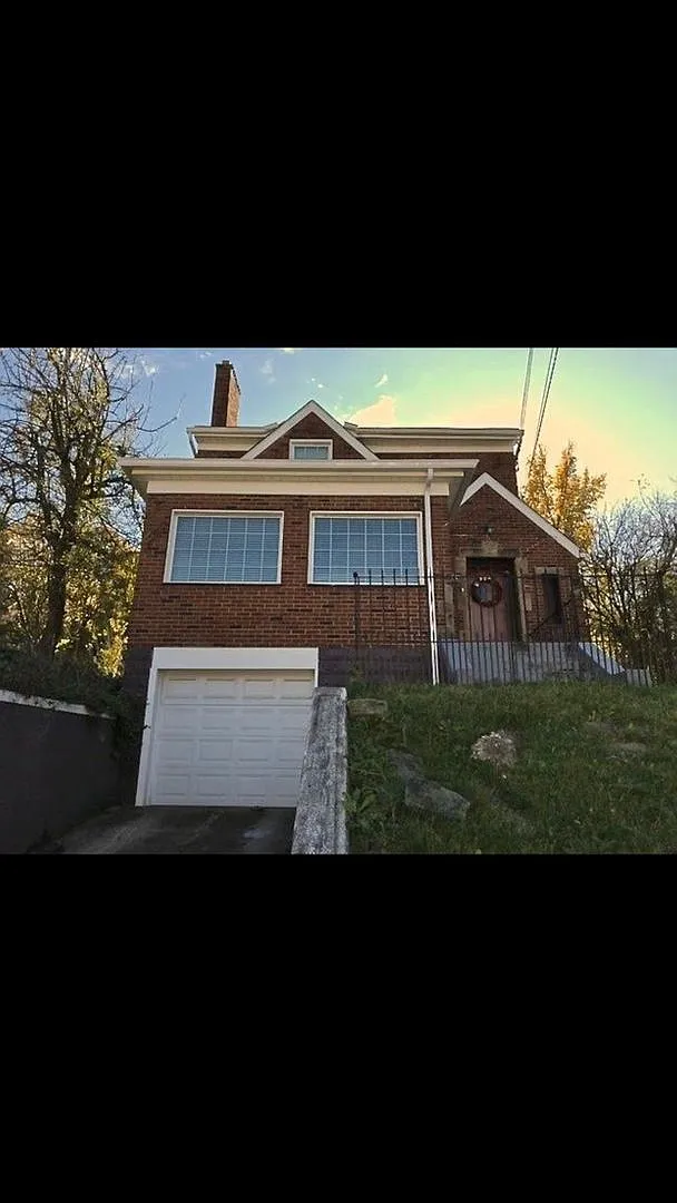 223 Maytide St photo 1