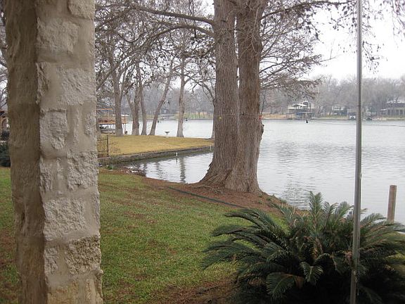 4th image of 339 Lake Placid Dr