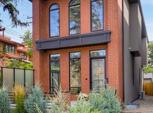 1902 W 13th St SW, Calgary, AB T2T 3P6