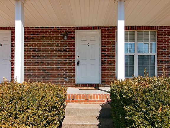 5th image of 271 Timber Court Dr
