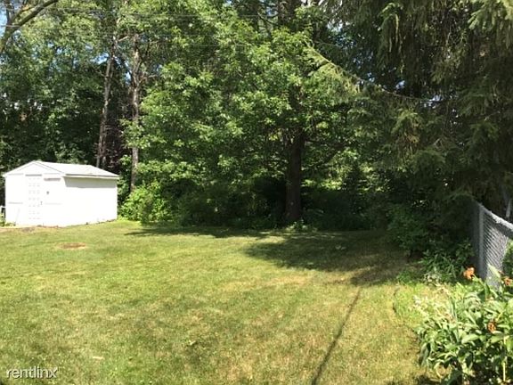 4th image of 188 White Bear Ave N