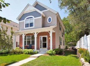 222 Van Buren Ave N, Hopkins, MN 55343