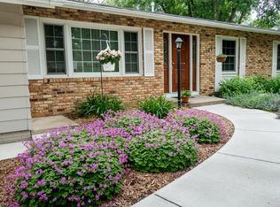 1500 E Otonka Trl, Sioux Falls, SD 57103