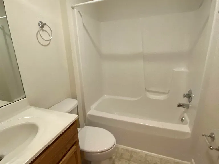 393 Dille St #5 — Photo 5
