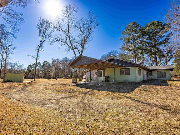 3rd image of 2025 O'Rear Rd