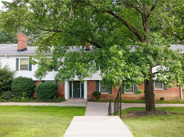 7025 Carriage Hill Dr APT 102, Brecksville, OH 44141