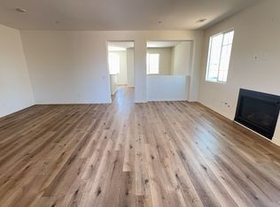11592 Beachcomber Ln, Victorville, CA 92392
