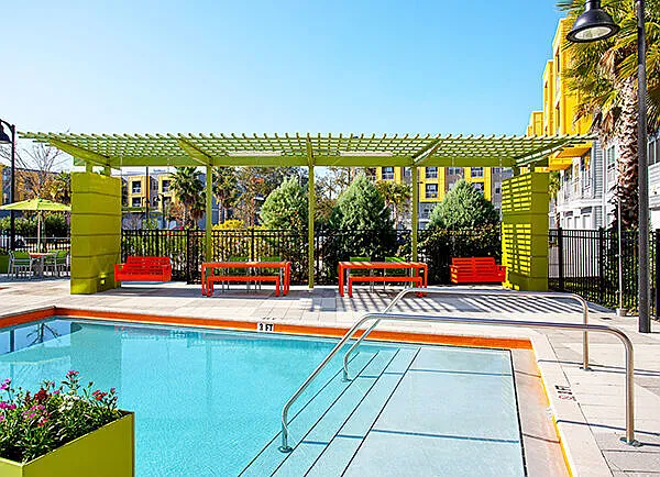 Brooklyn Riverside apartments community photo