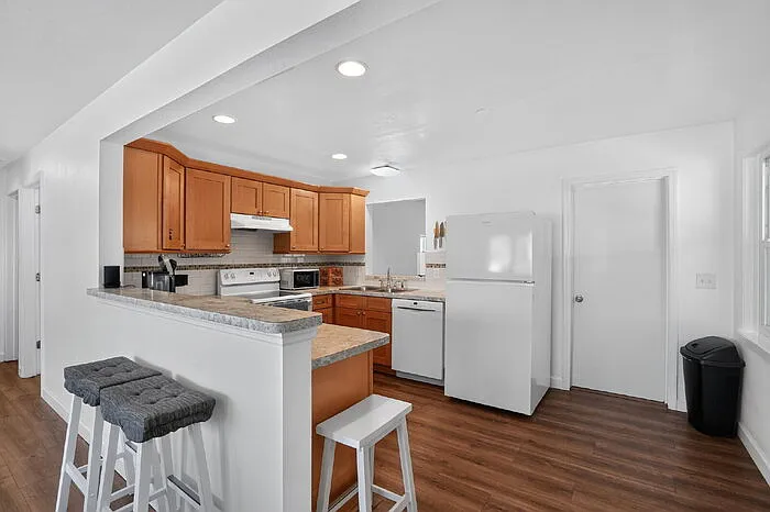 2617 Nassau St — Photo 19
