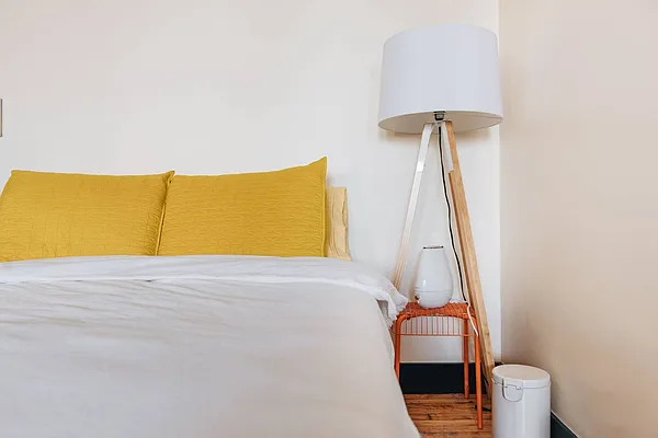 Rented by Nooklyn NYC LLC | media 28