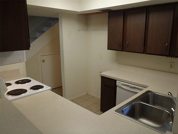 4th image of 2656 Via Cordova
