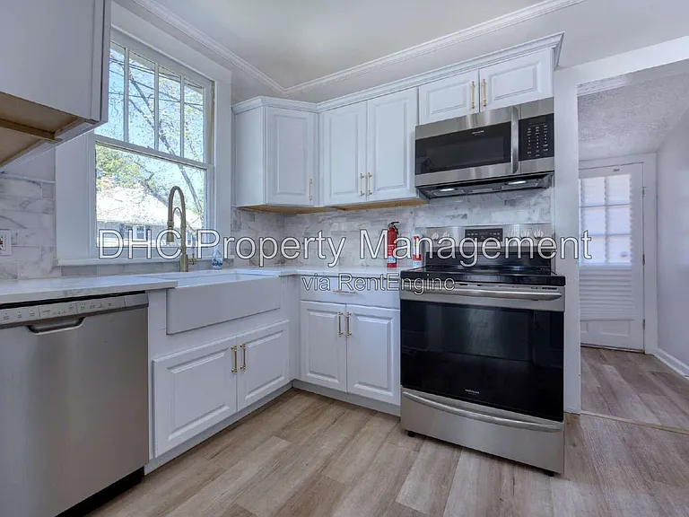 3120 Pierpont Ave — Photo 7
