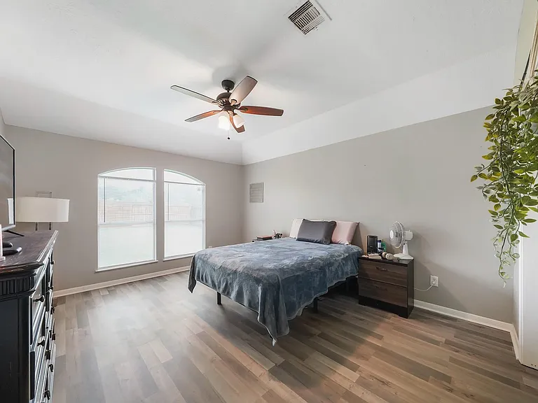 4006 Raspberry Ct — Photo 9