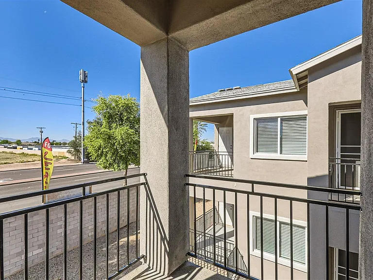 7010 N 80th Ave — Photo 25