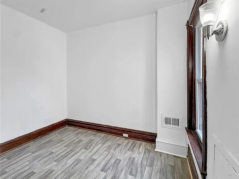 328 N Law St — Photo 15