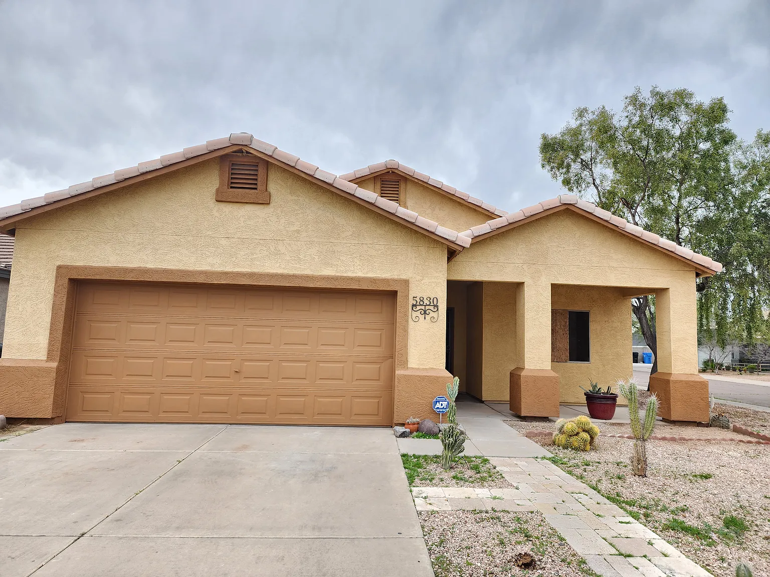 3 bed, 1666 sqft, $2,200 — Photo 1