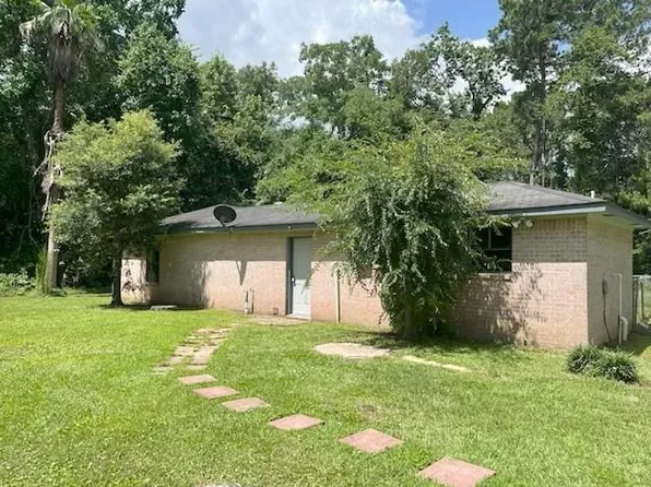 394 County Road 3378, Cleveland, TX 77327