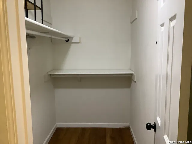1047 Victoria Xing — Photo 11