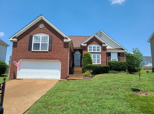 2282 Dewey Dr, Spring Hill, TN 37174