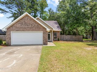 6200 Wimbledon Cv, Ocean Springs, MS 39564