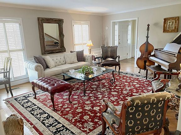 4th image of 3602 Sherwood Cir