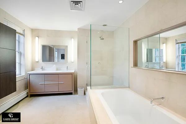 Rented by Carini Group | media 35